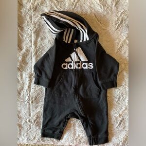 Adidas Baby Boy Long Sleeve Zip Front Hooded Coveralls Size 3 Months